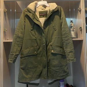 Olive green urban republic fur lined winter coat